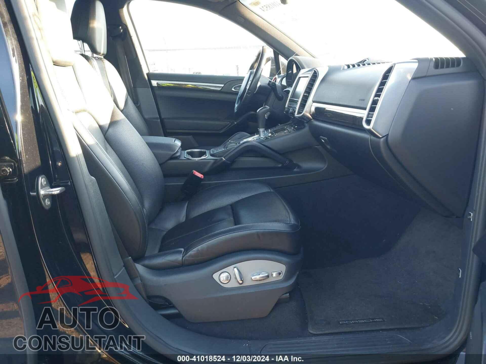 PORSCHE CAYENNE 2012 - WP1AA2A29CLA04370