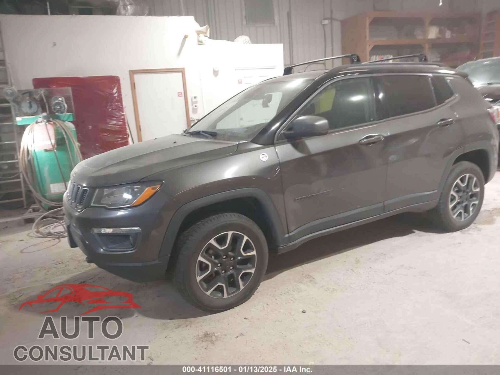 JEEP COMPASS 2020 - 3C4NJDDB2LT177419