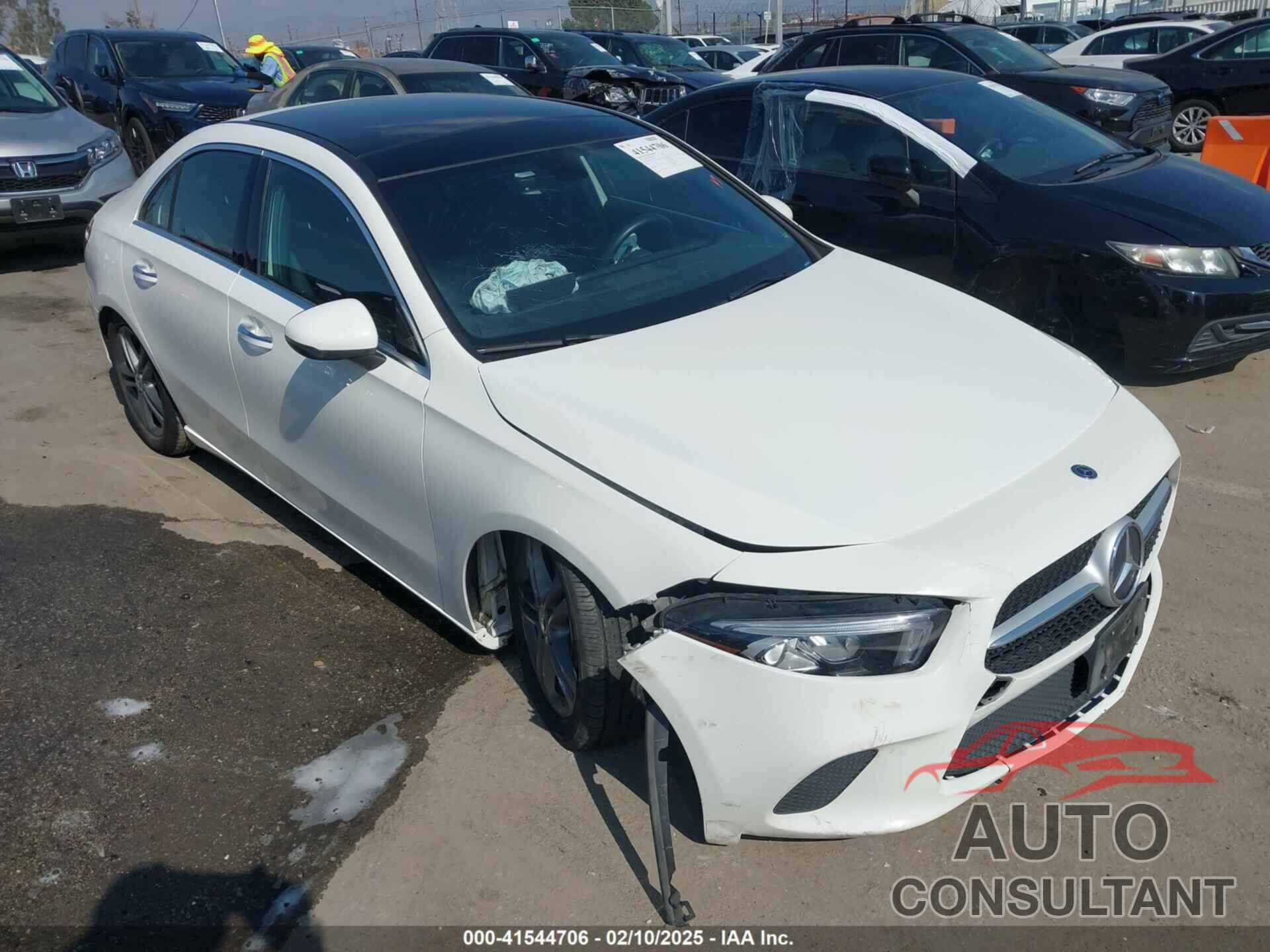 MERCEDES-BENZ A 220 2020 - W1K3G4EB3LJ228802