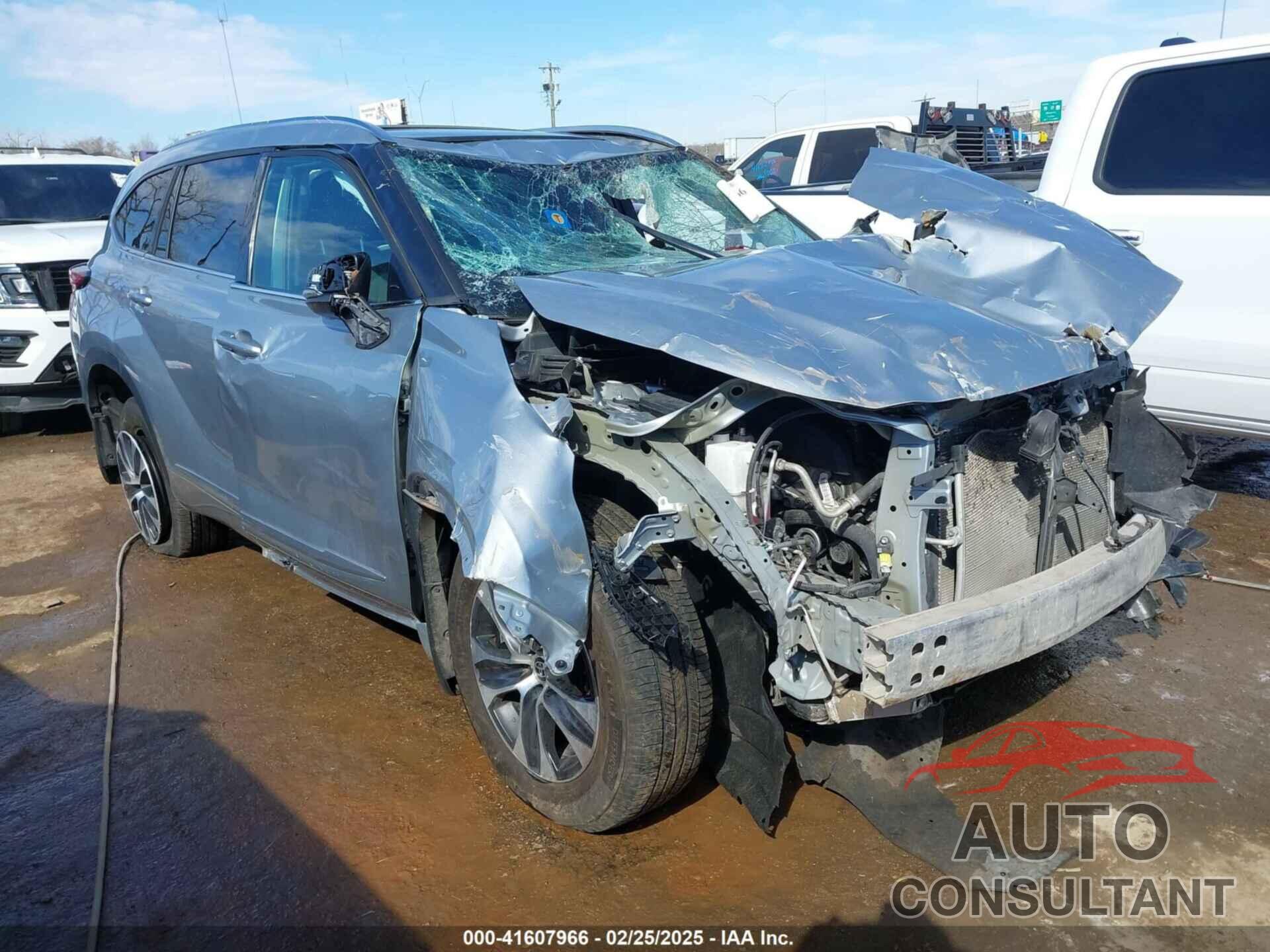 TOYOTA HIGHLANDER 2021 - 5TDGZRBH8MS538038