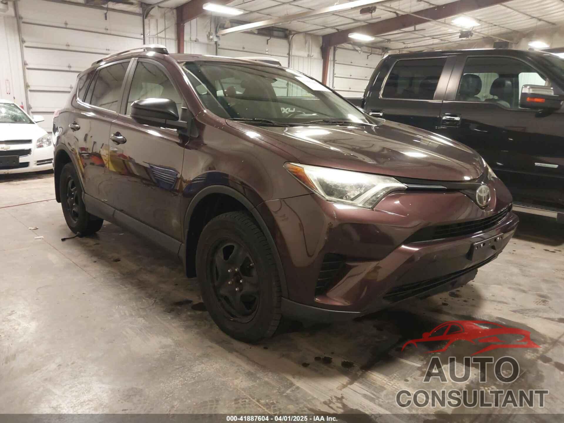 TOYOTA RAV4 2018 - 2T3BFREV2JW761657