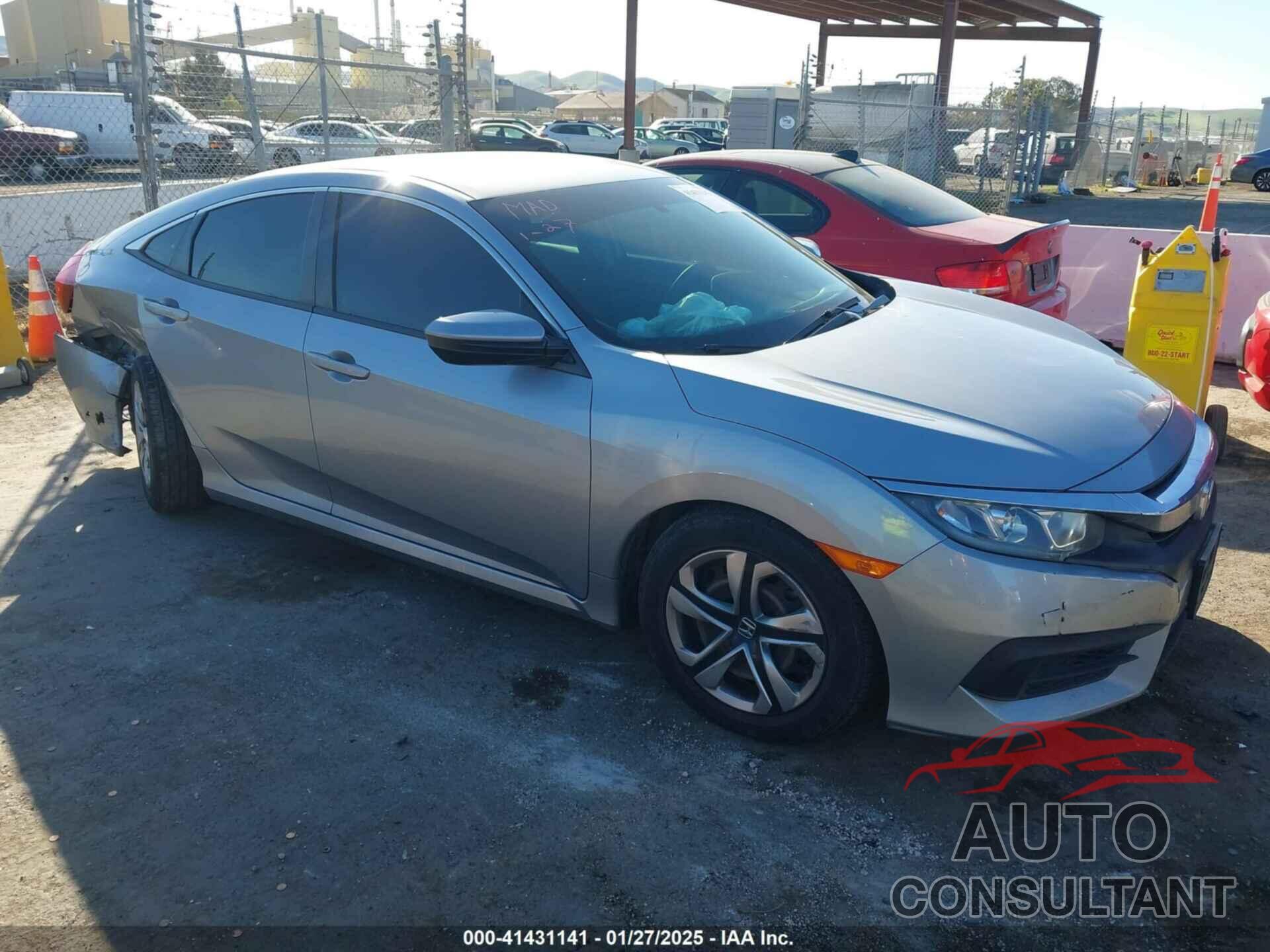 HONDA CIVIC 2018 - 2HGFC2F52JH593875