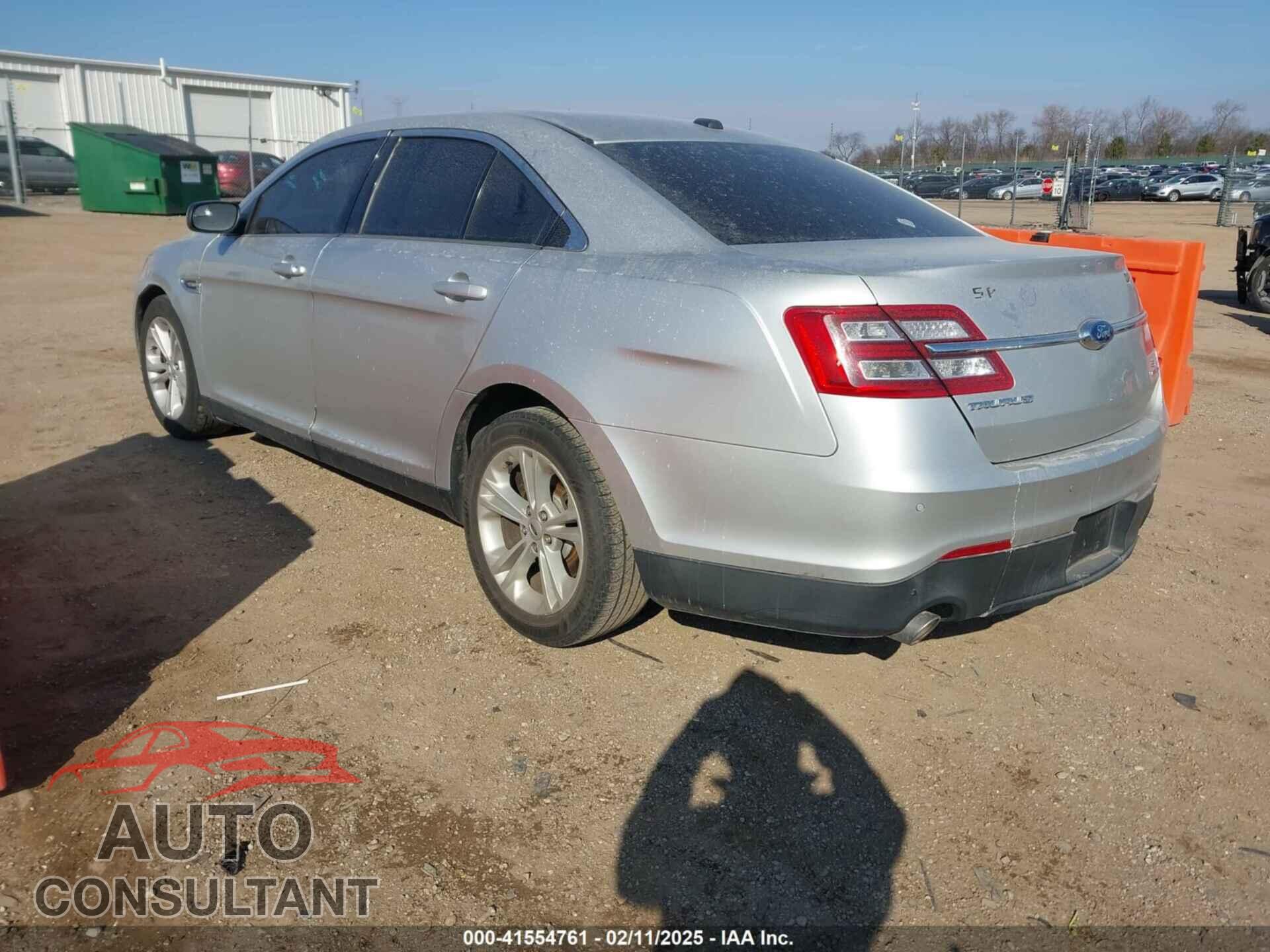 FORD TAURUS 2015 - 1FAHP2E80FG199209