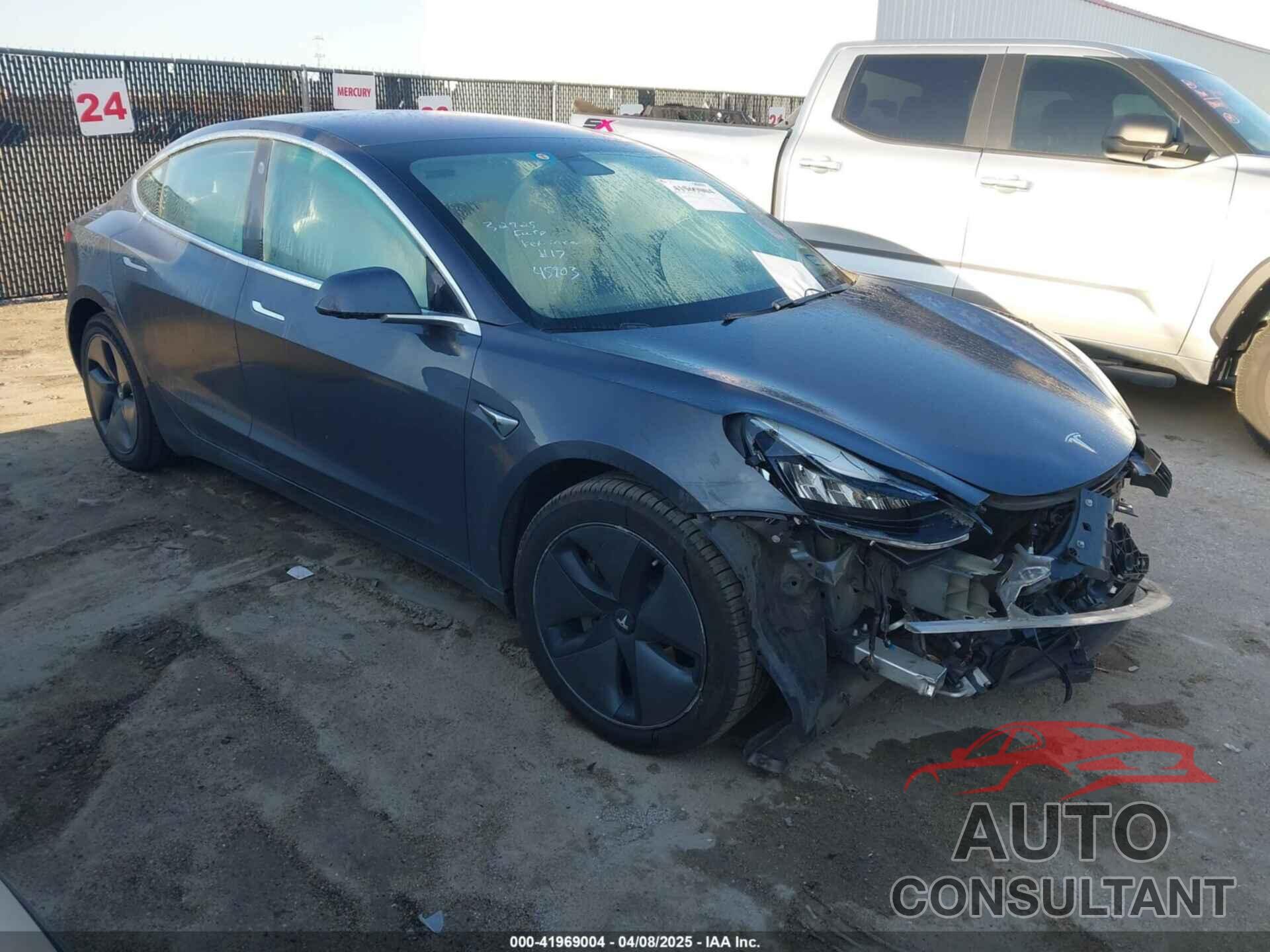 TESLA MODEL 3 2018 - 5YJ3E1EB0JF170215