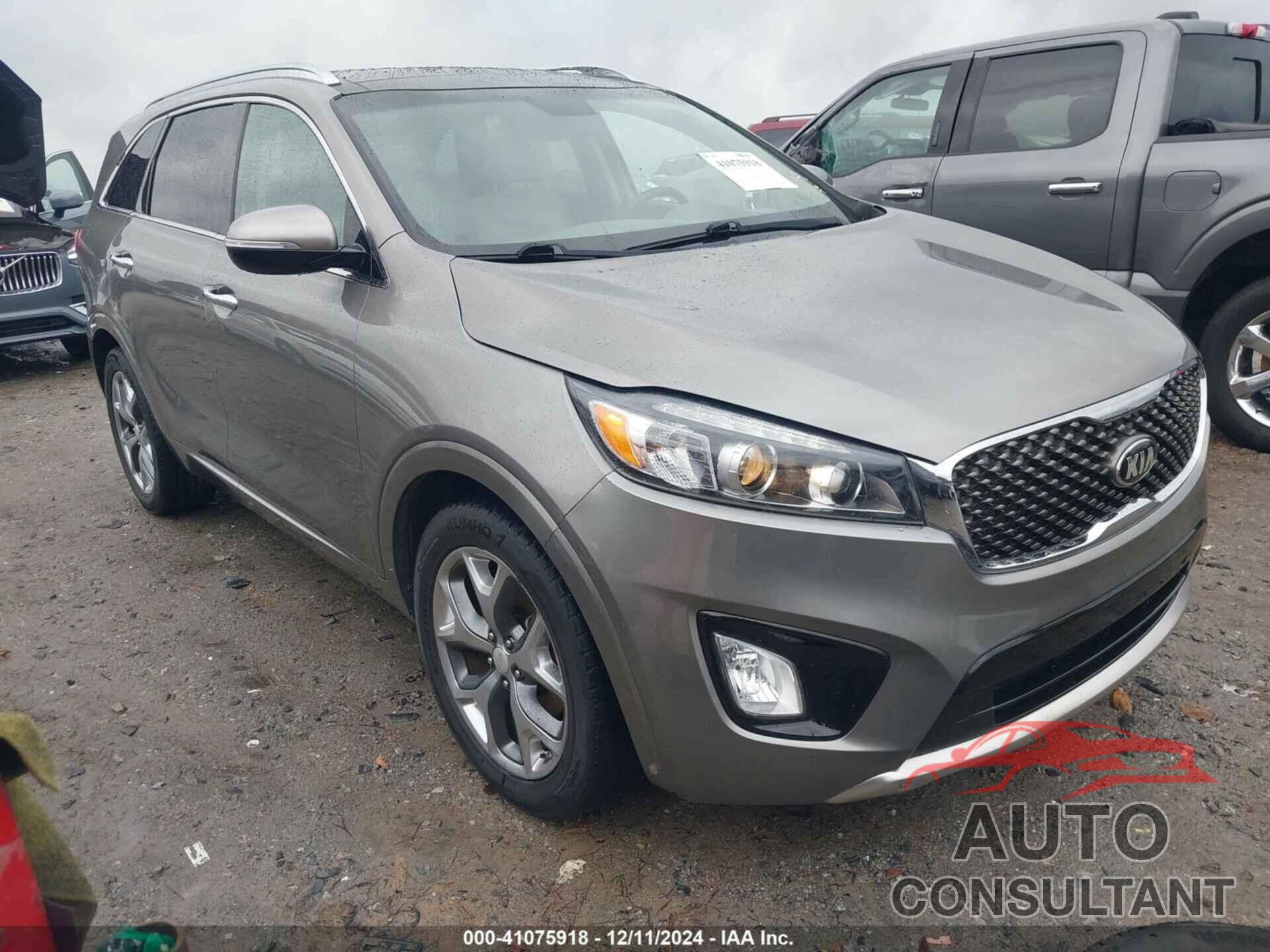 KIA SORENTO 2017 - 5XYPK4A54HG192605