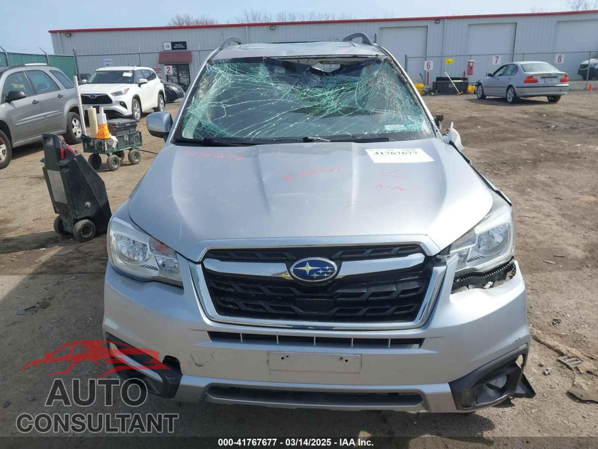 SUBARU FORESTER 2017 - JF2SJAEC0HH594585