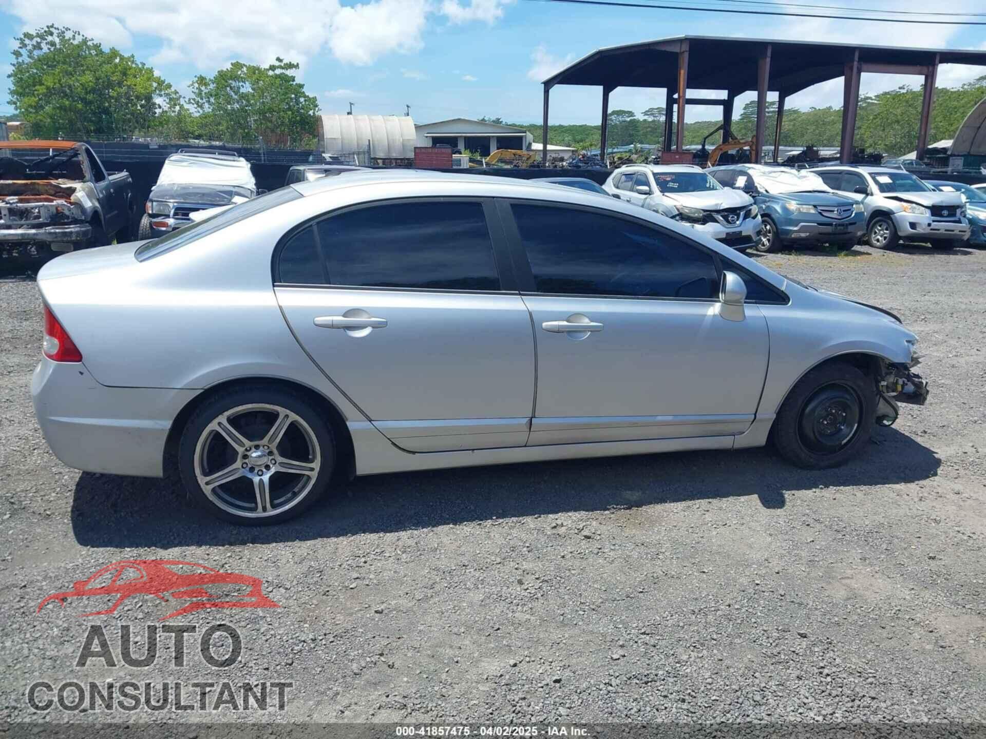 HONDA CIVIC 2009 - 19XFA16569E044346