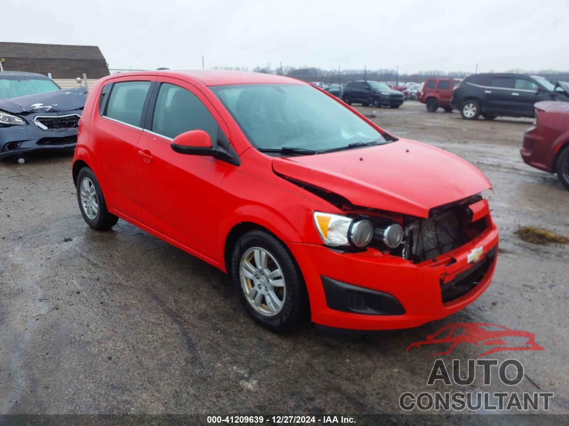 CHEVROLET SONIC 2015 - 1G1JC6SG0F4122506