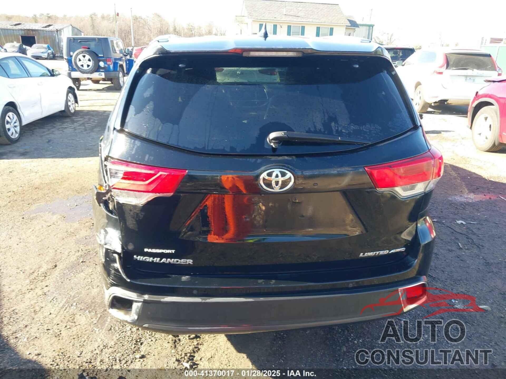 TOYOTA HIGHLANDER 2018 - 5TDDZRFH3JS869473