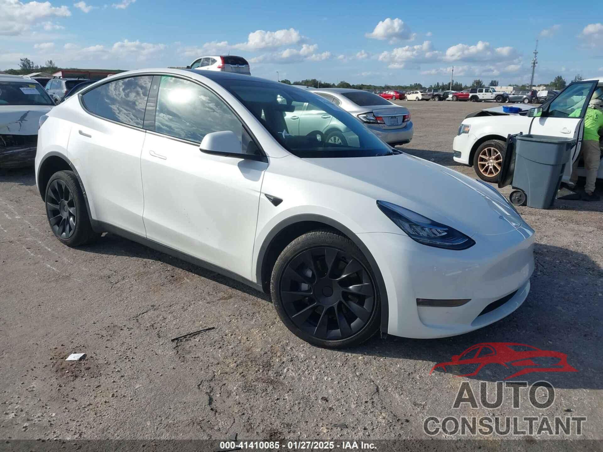 TESLA MODEL Y 2023 - 7SAYGDEE0PA128888