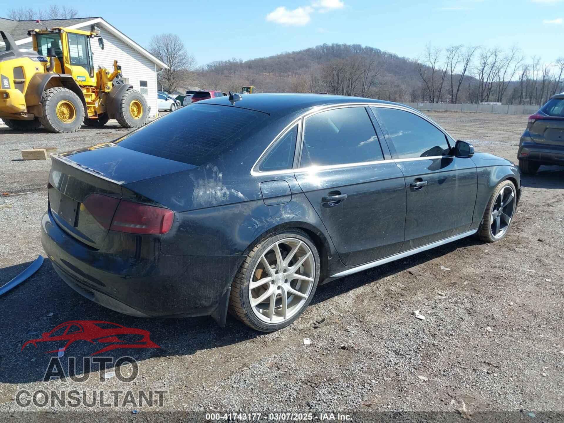AUDI A4 2012 - WAUFFAFL7CA120700