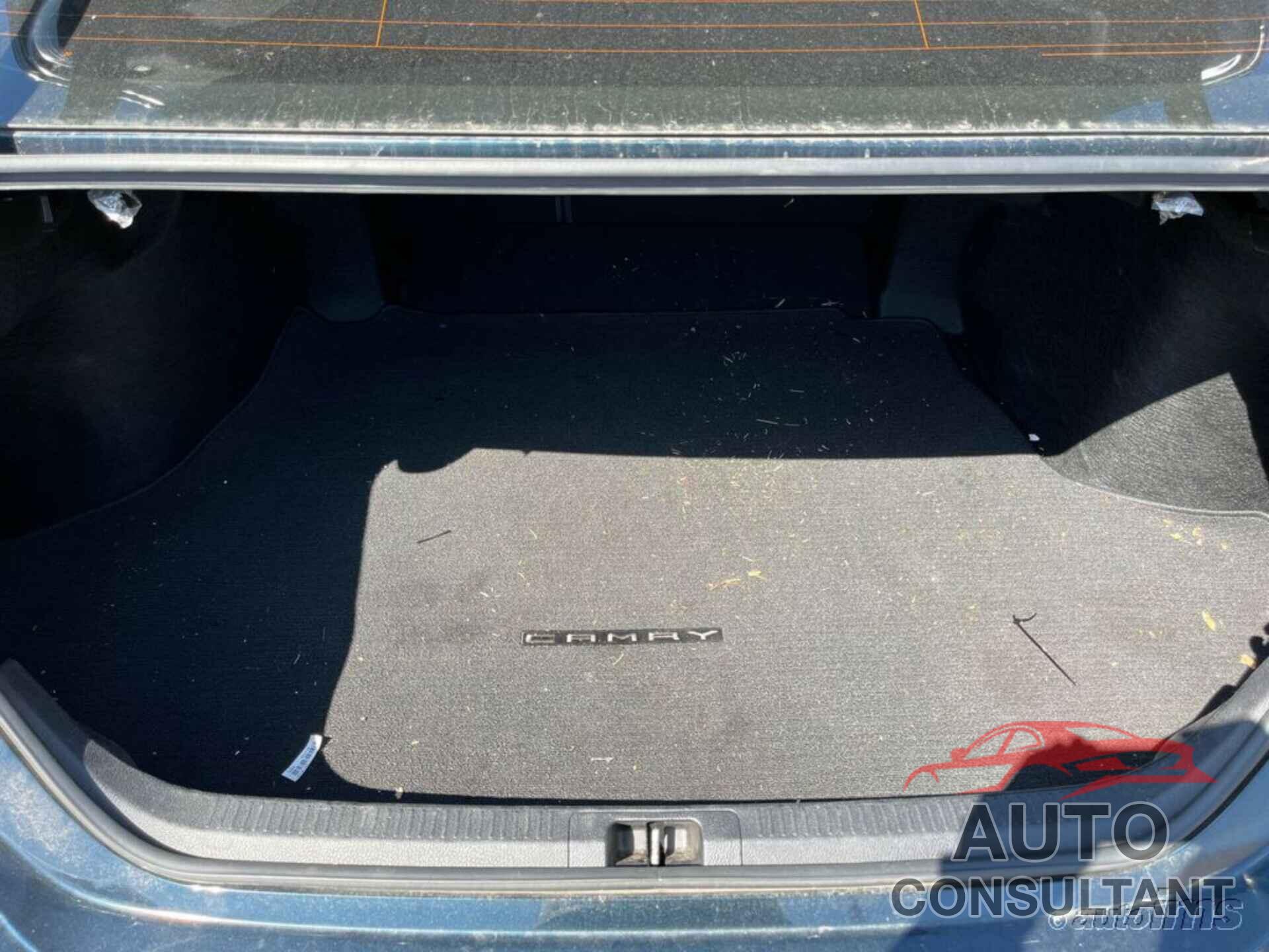 TOYOTA CAMRY 2019 - 4T1B11HK3KU248980