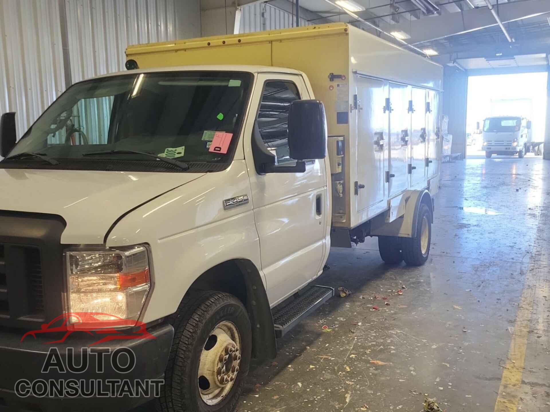 FORD ECONOLINE 2019 - 1FDXE4FS3KDC19347