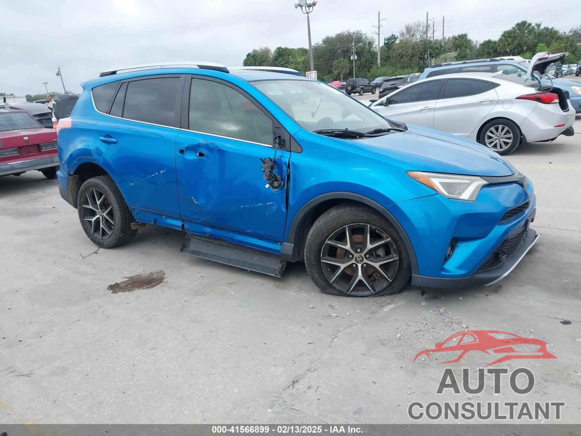 TOYOTA RAV4 2016 - JTMJFREV3GJ076876