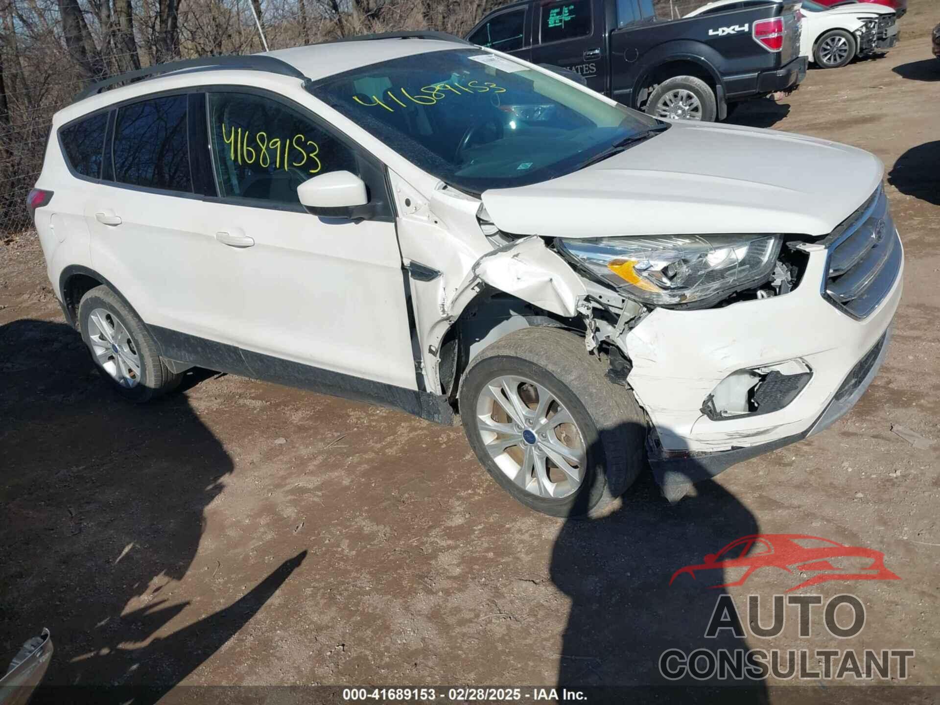 FORD ESCAPE 2017 - 1FMCU9GD6HUB41900