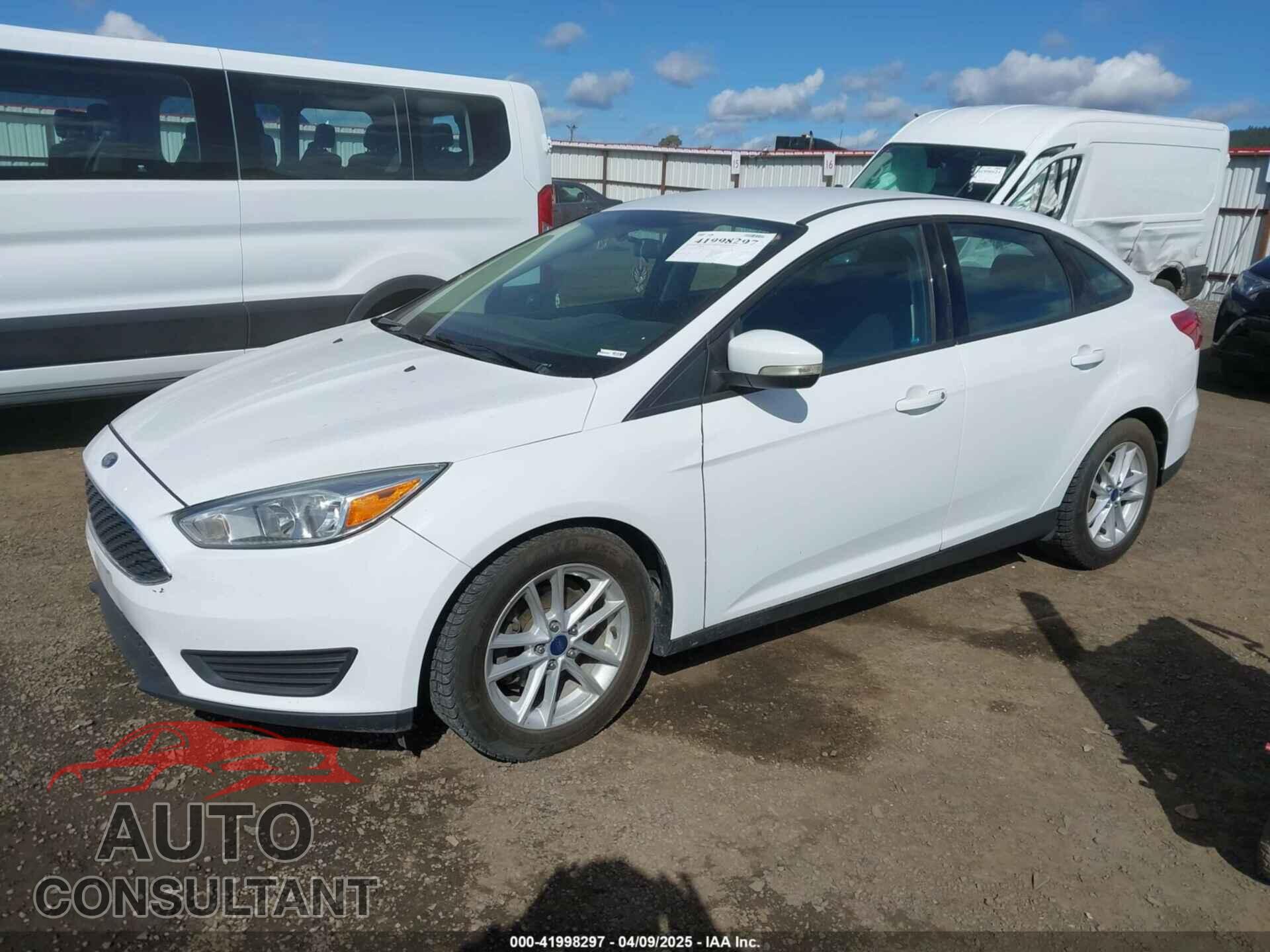 FORD FOCUS 2017 - 1FADP3F29HL224200