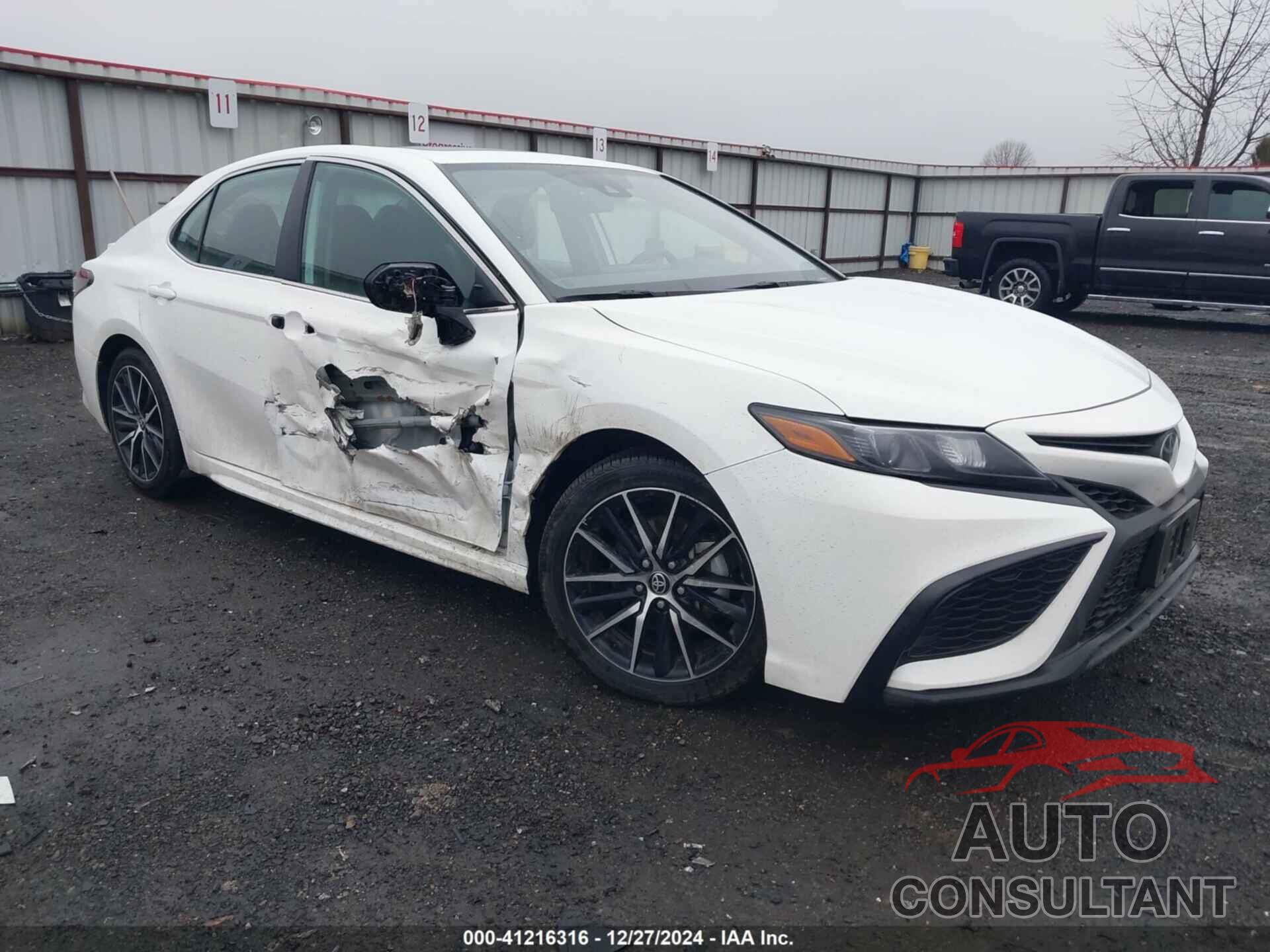 TOYOTA CAMRY 2024 - 4T1G11BK9RU111342