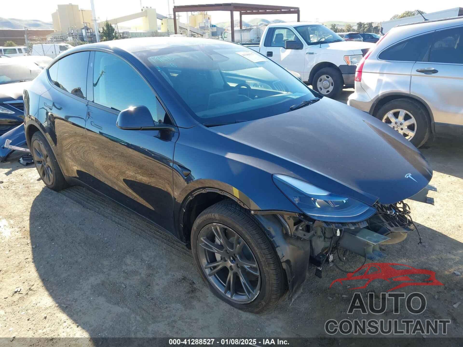 TESLA MODEL Y 2024 - 7SAYGDED3RF095754