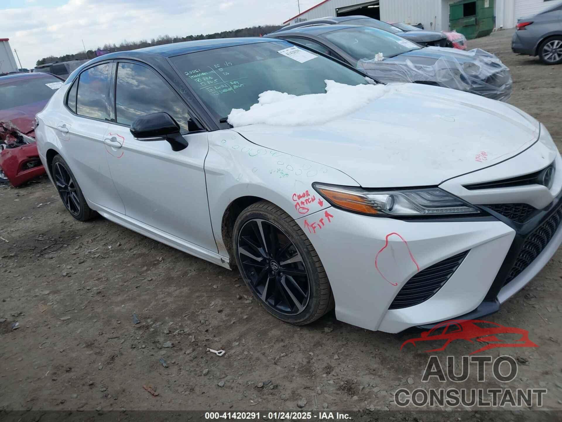 TOYOTA CAMRY 2019 - 4T1B61HK0KU195897