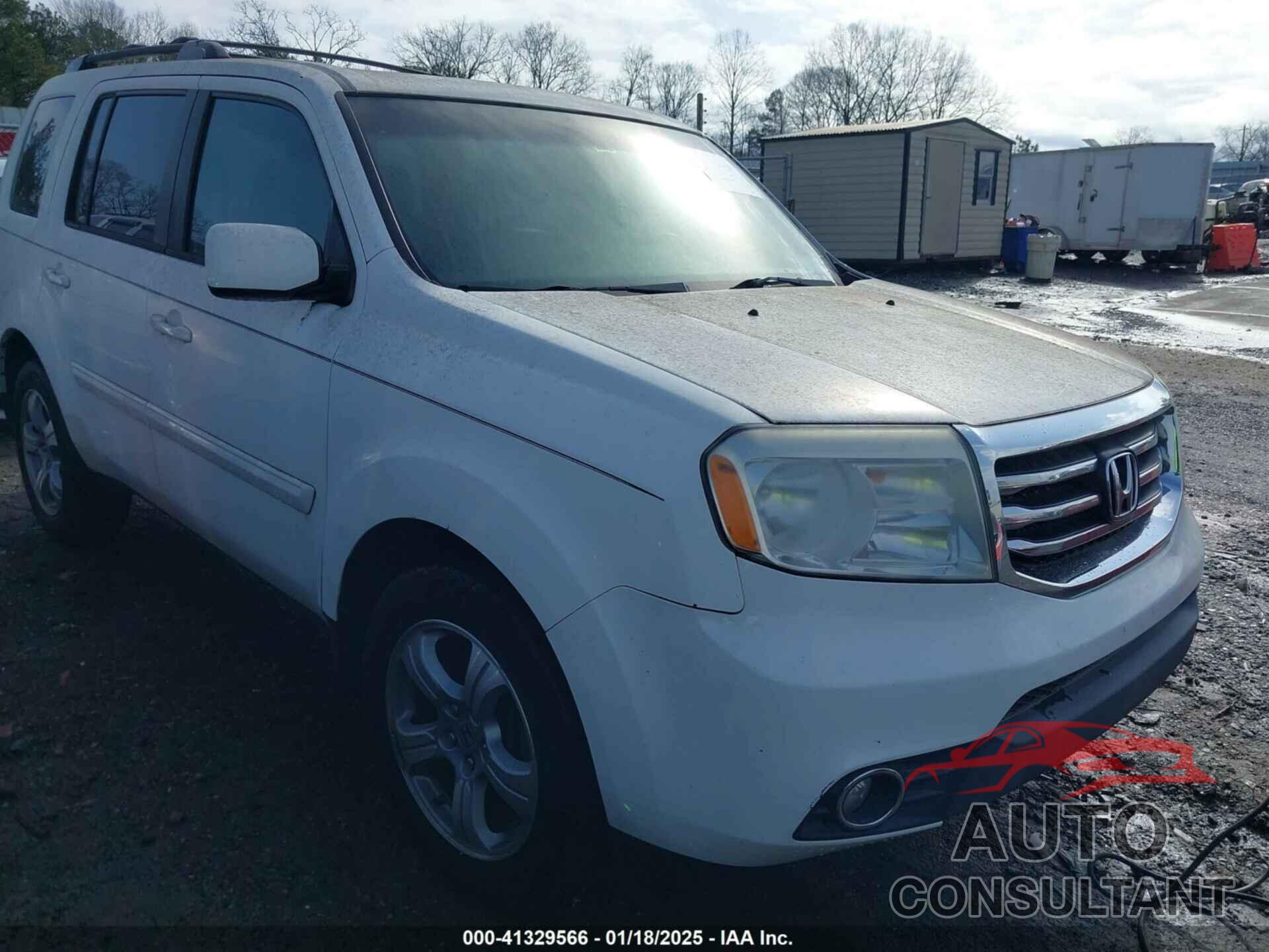 HONDA PILOT 2015 - 5FNYF3H51FB003583