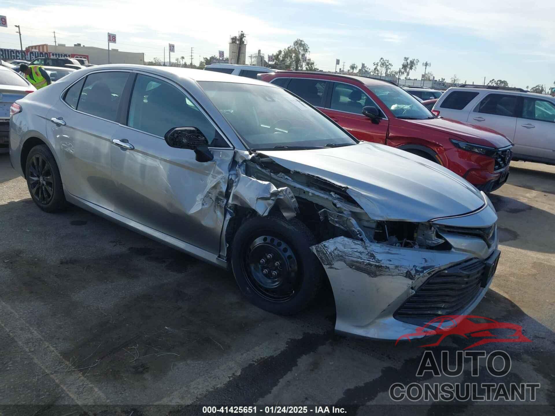 TOYOTA CAMRY 2020 - 4T1C11AK3LU945470