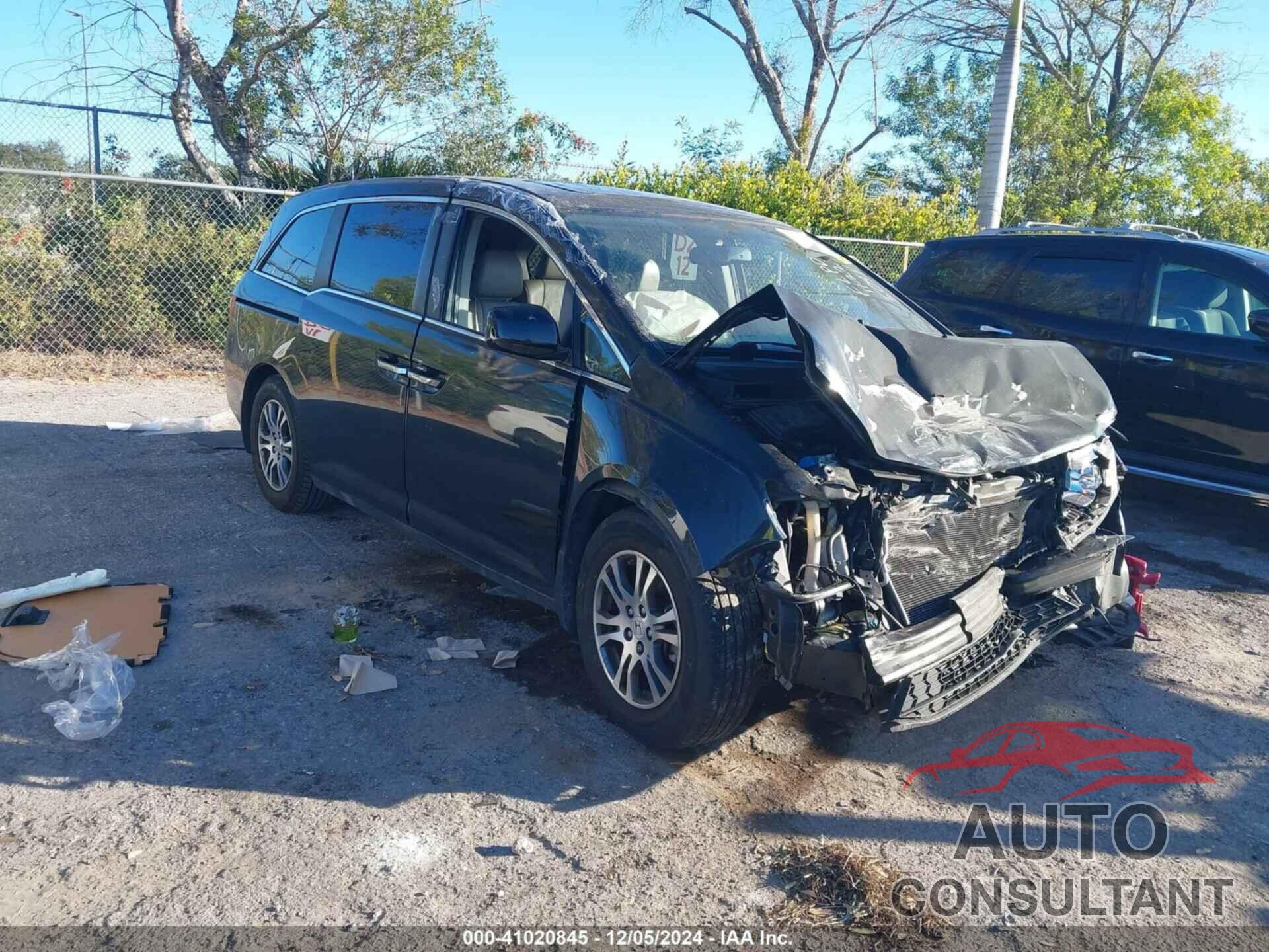 HONDA ODYSSEY 2013 - 5FNRL5H60DB025041