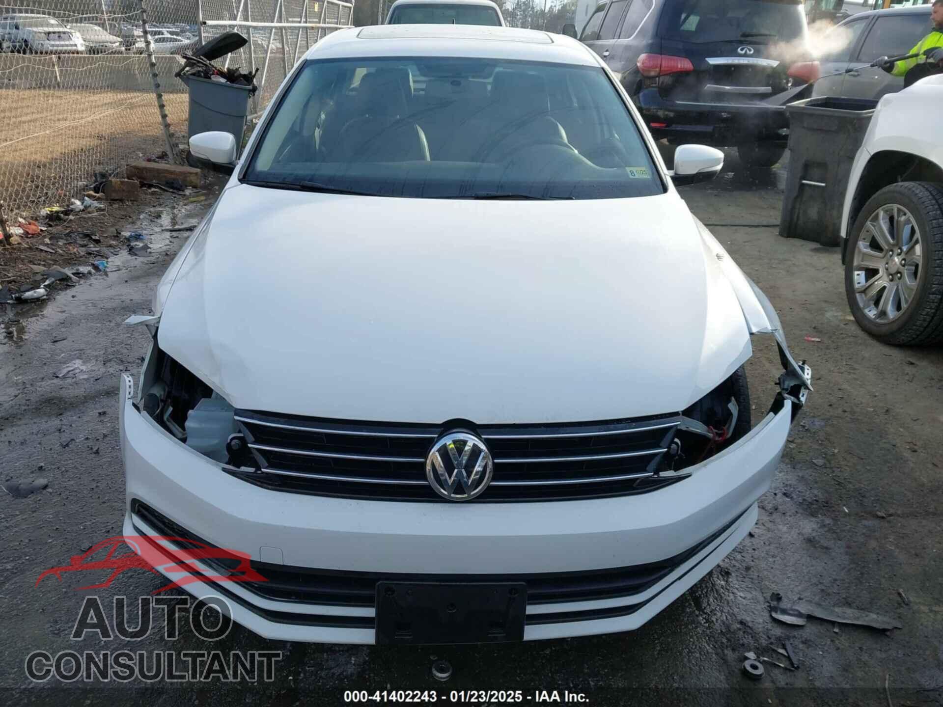 VOLKSWAGEN JETTA 2017 - 3VWDB7AJ5HM403134