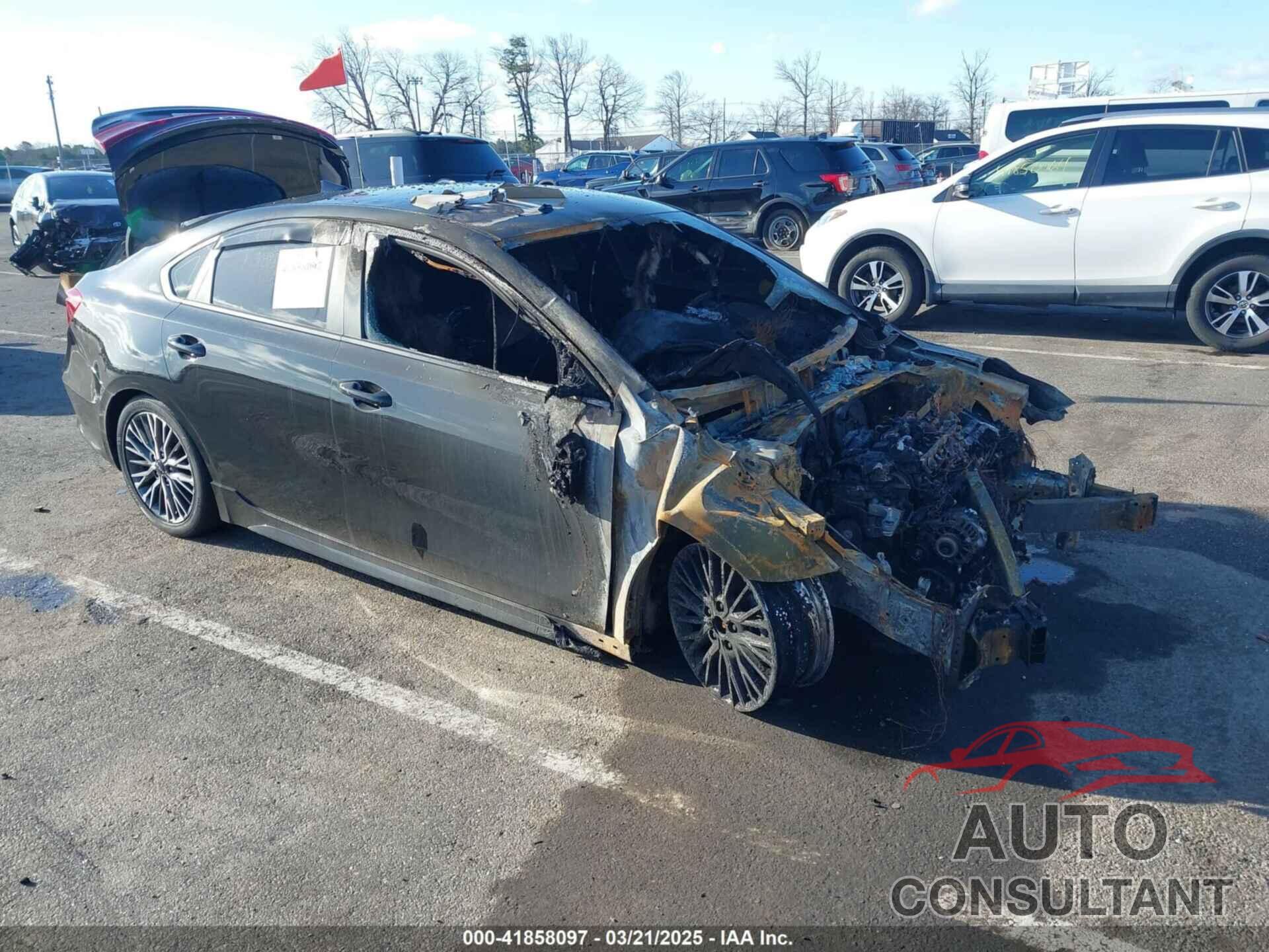 KIA FORTE 2023 - 3KPF54AD5PE546752