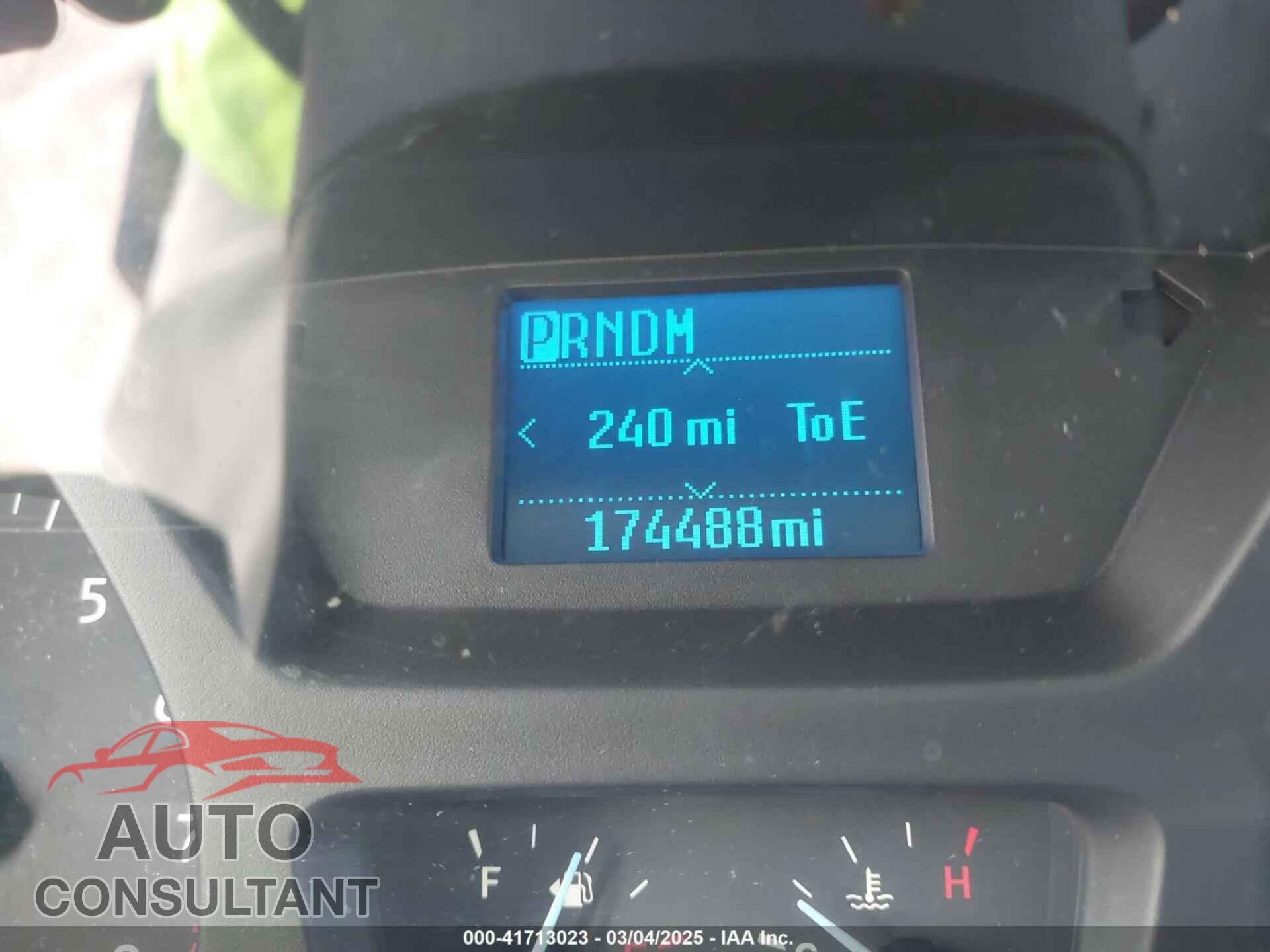 FORD TRANSIT-150 2015 - 1FTNE2YM5FKB32436