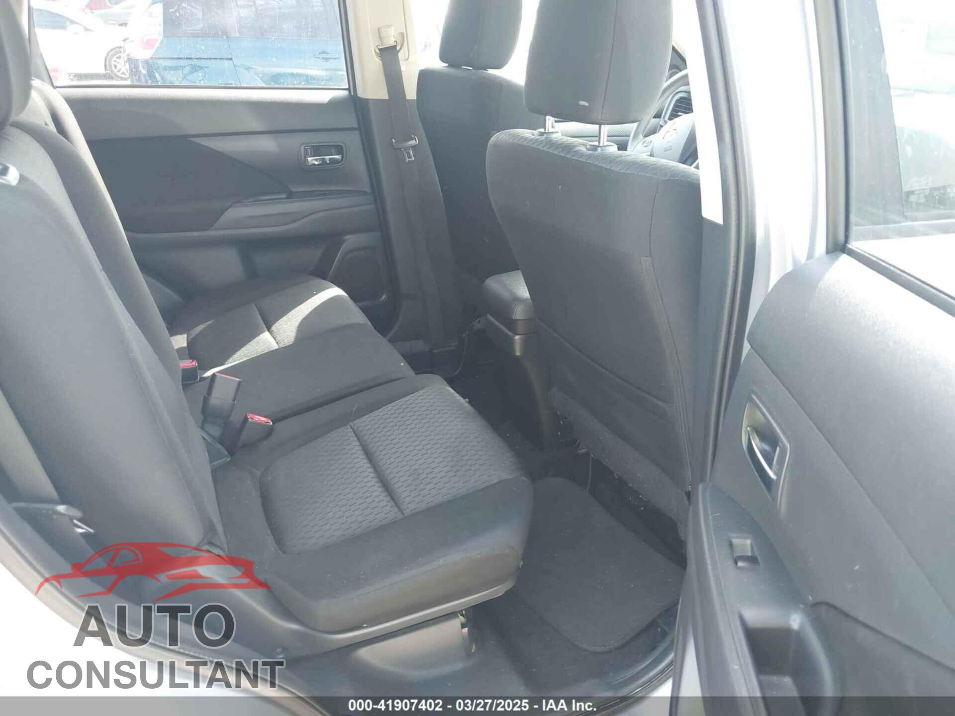 MITSUBISHI OUTLANDER 2014 - JA4AD2A35EZ004815