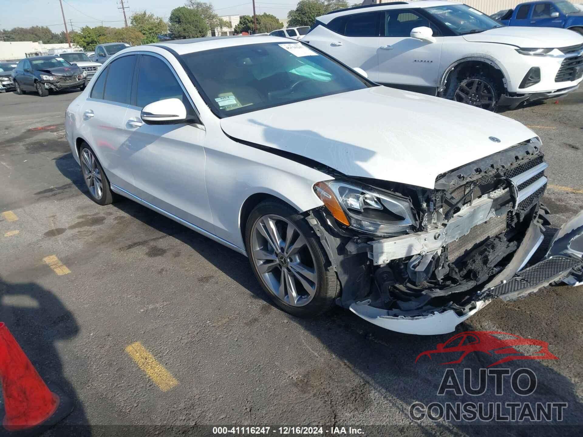MERCEDES-BENZ C 300 2018 - 55SWF4JBXJU247902