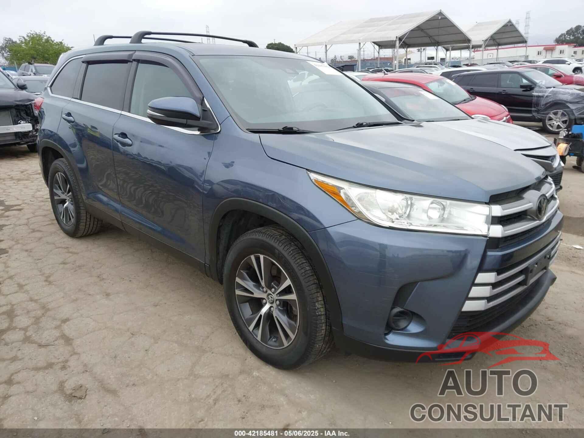 TOYOTA HIGHLANDER 2019 - 5TDZARFH2KS051554