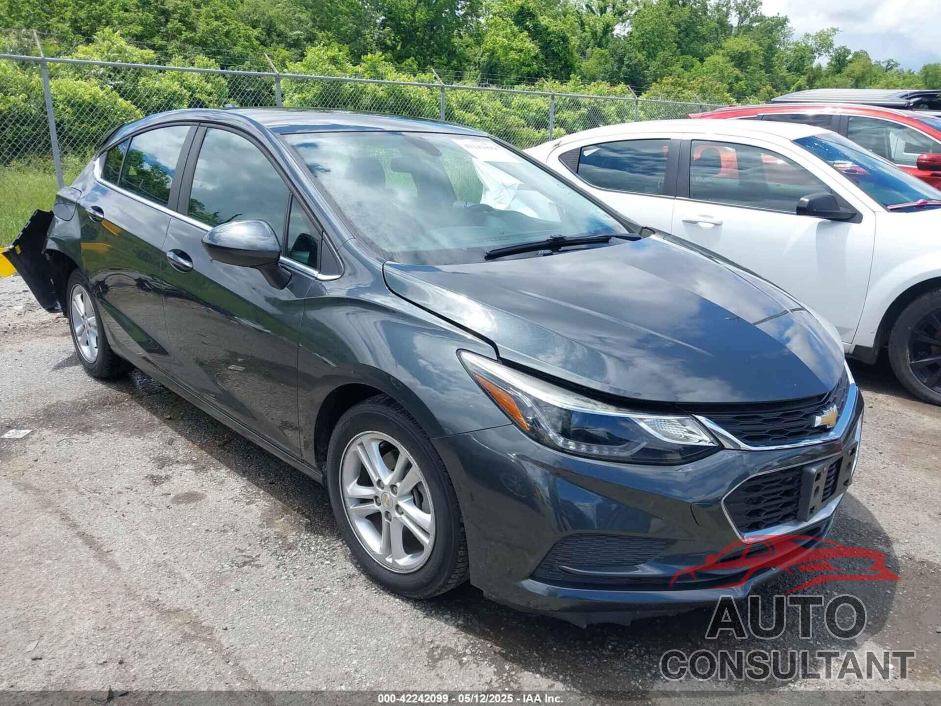 CHEVROLET CRUZE 2018 - 3G1BE6SM7JS653196