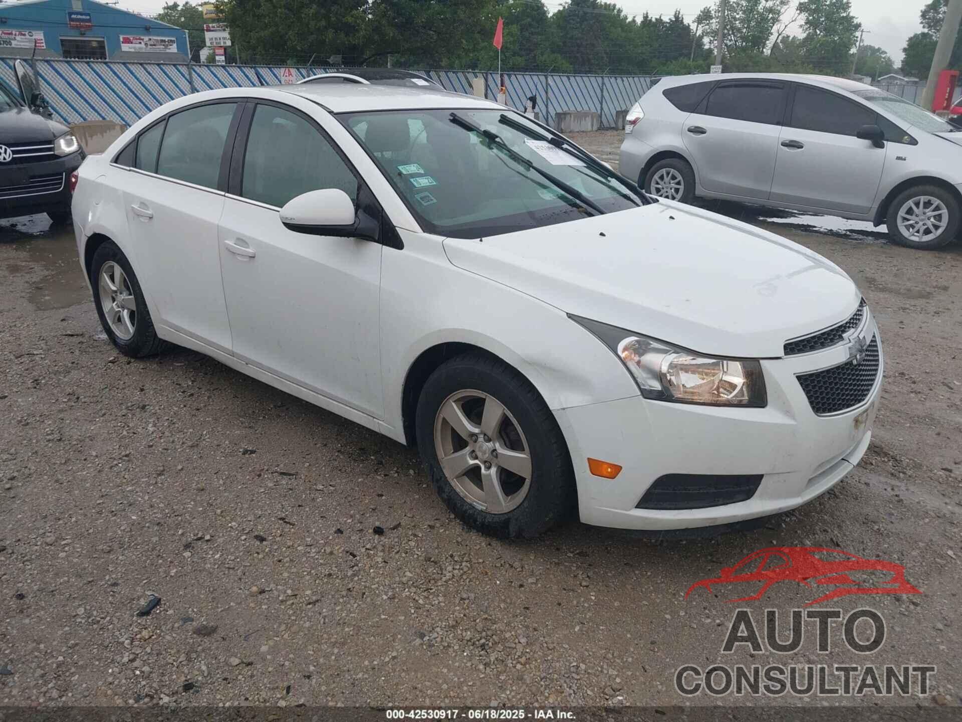 CHEVROLET CRUZE 2014 - 1G1PC5SB5E7117243