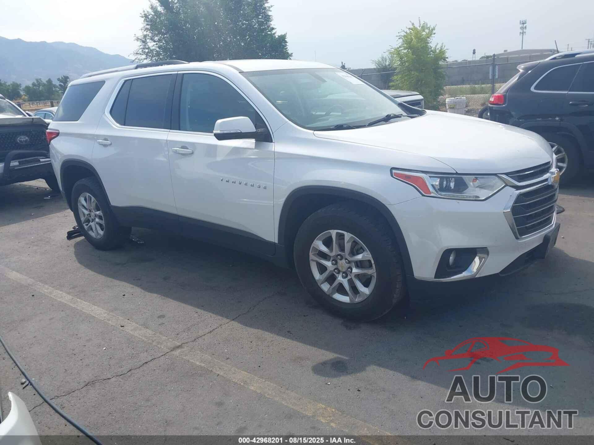 CHEVROLET TRAVERSE 2018 - 1GNEVGKW1JJ186118