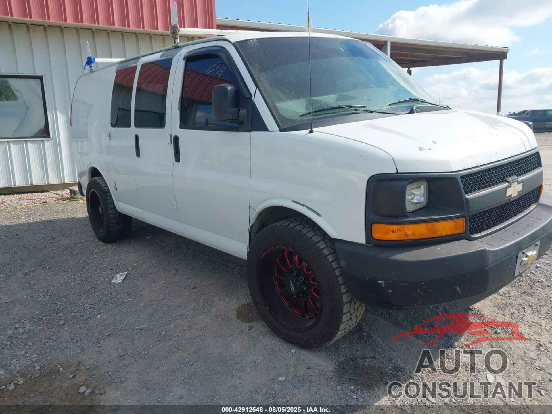 CHEVROLET EXPRESS 2500 2011 - 1GCWGFCA5B1181185