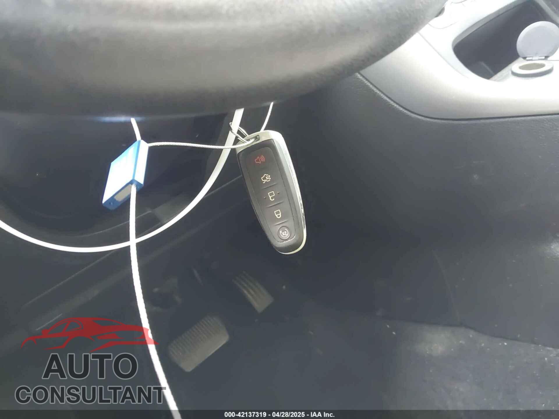 FORD FOCUS 2016 - 1FADP3J21GL260145