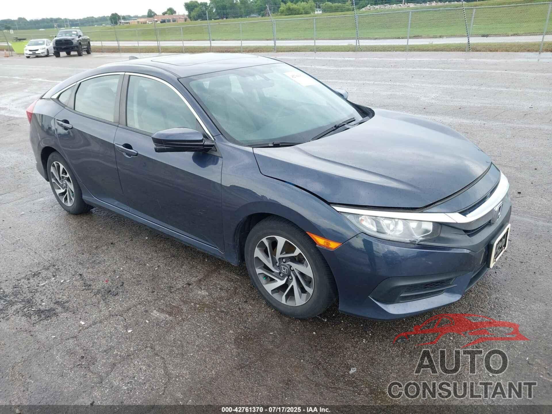 HONDA CIVIC 2018 - 2HGFC2F73JH606456