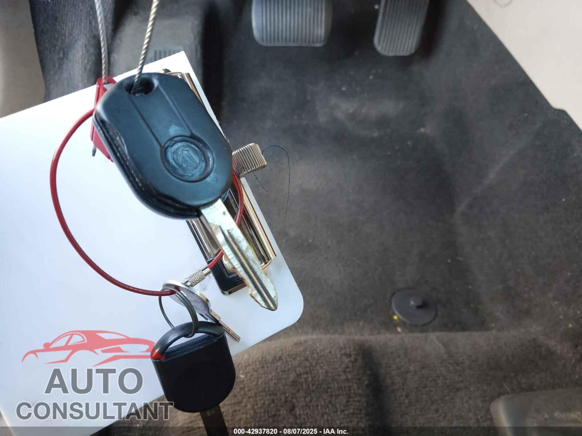 FORD TAURUS 2013 - 1FAHP2D80DG105621