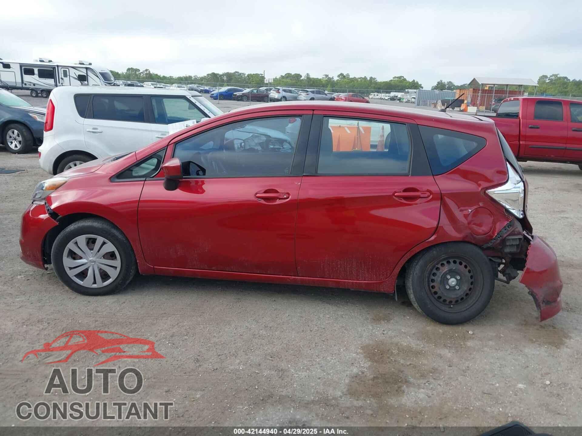NISSAN VERSA NOTE 2017 - 3N1CE2CP0HL367744