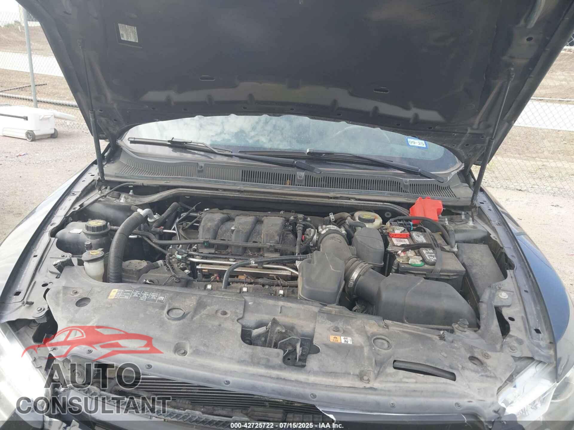 FORD TAURUS 2017 - 1FAHP2F81HG104237