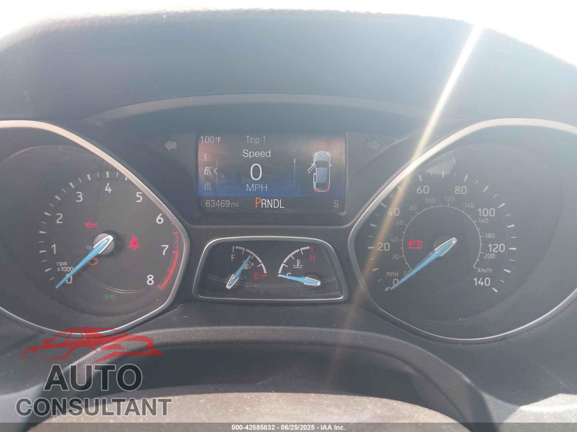 FORD FOCUS 2016 - 1FADP3K22GL310193