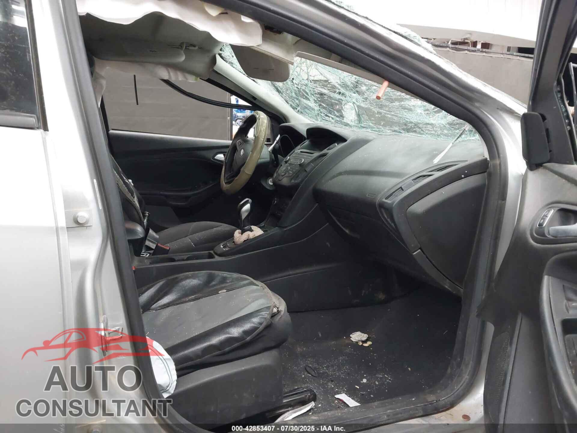 FORD FOCUS 2016 - 1FADP3F28GL392005