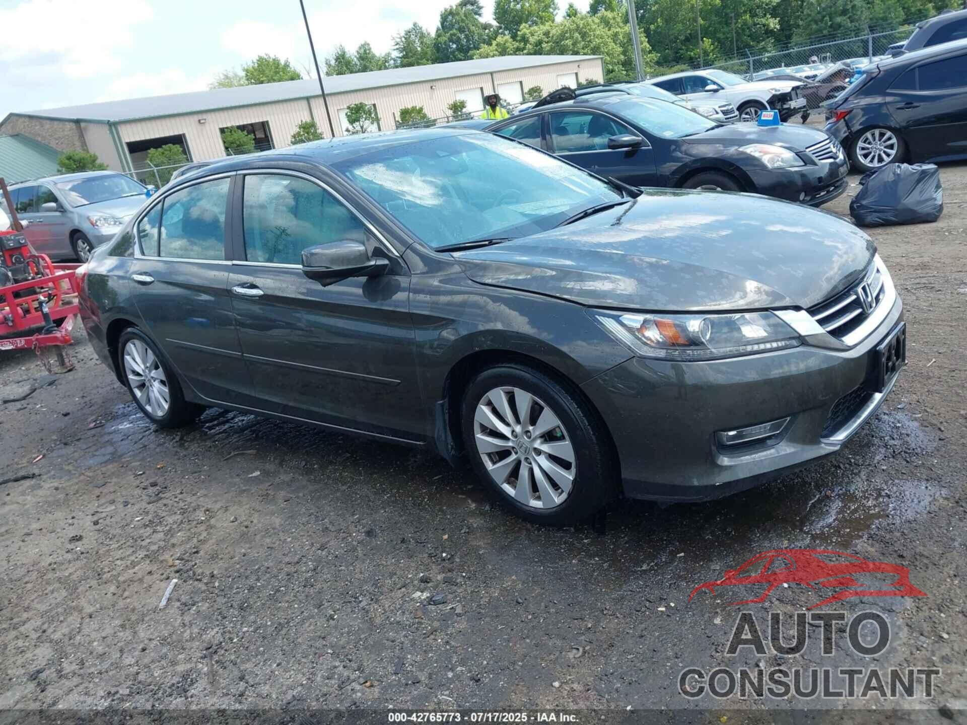 HONDA ACCORD 2013 - 1HGCR2F8XDA281379