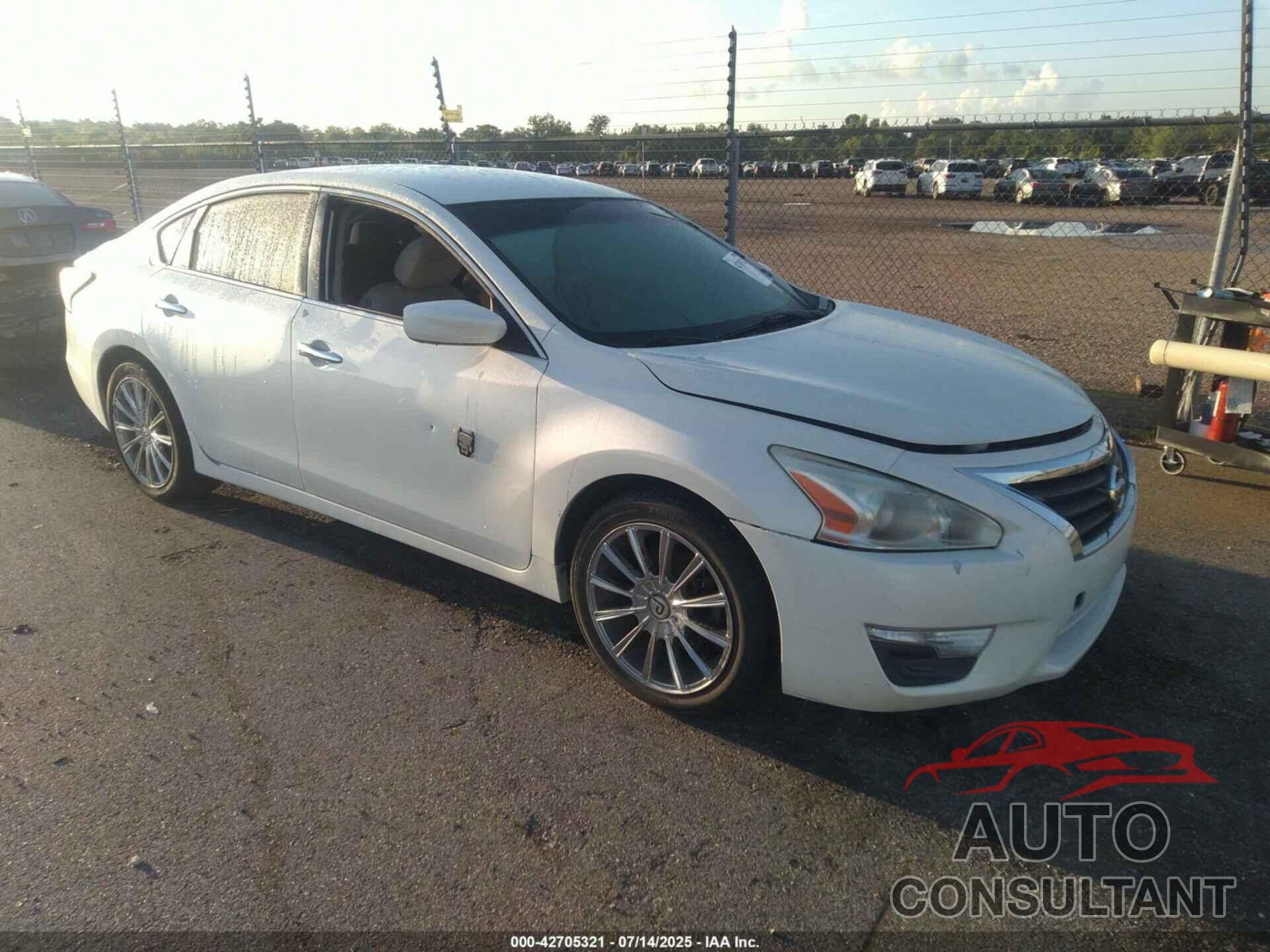 NISSAN ALTIMA 2015 - 1N4AL3AP0FN302012
