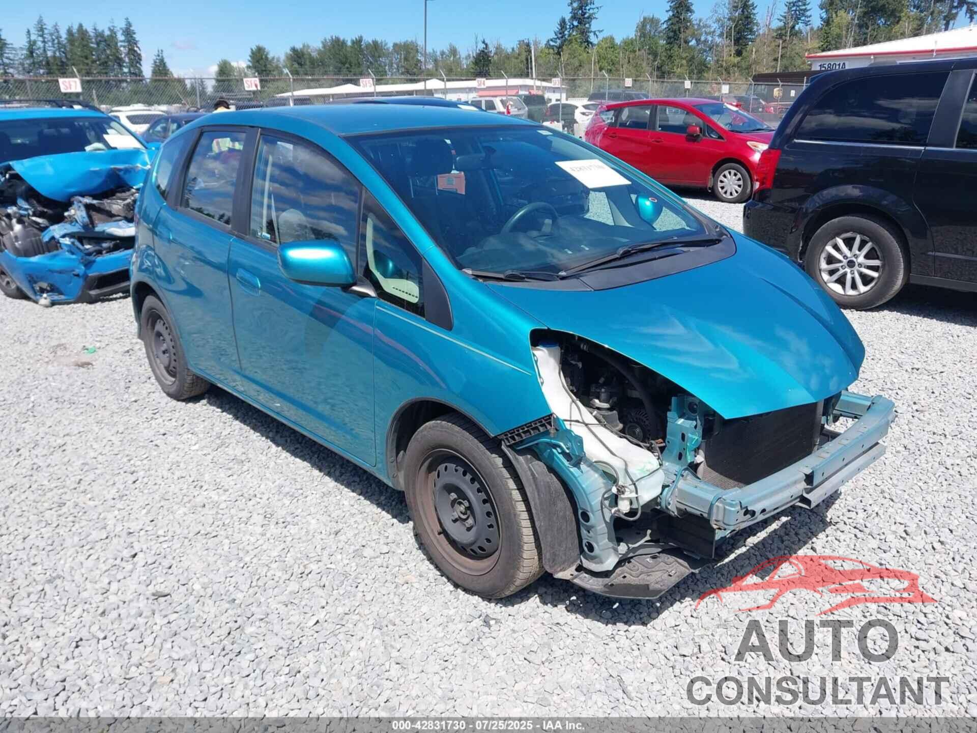 HONDA FIT 2013 - JHMGE8G39DC045827