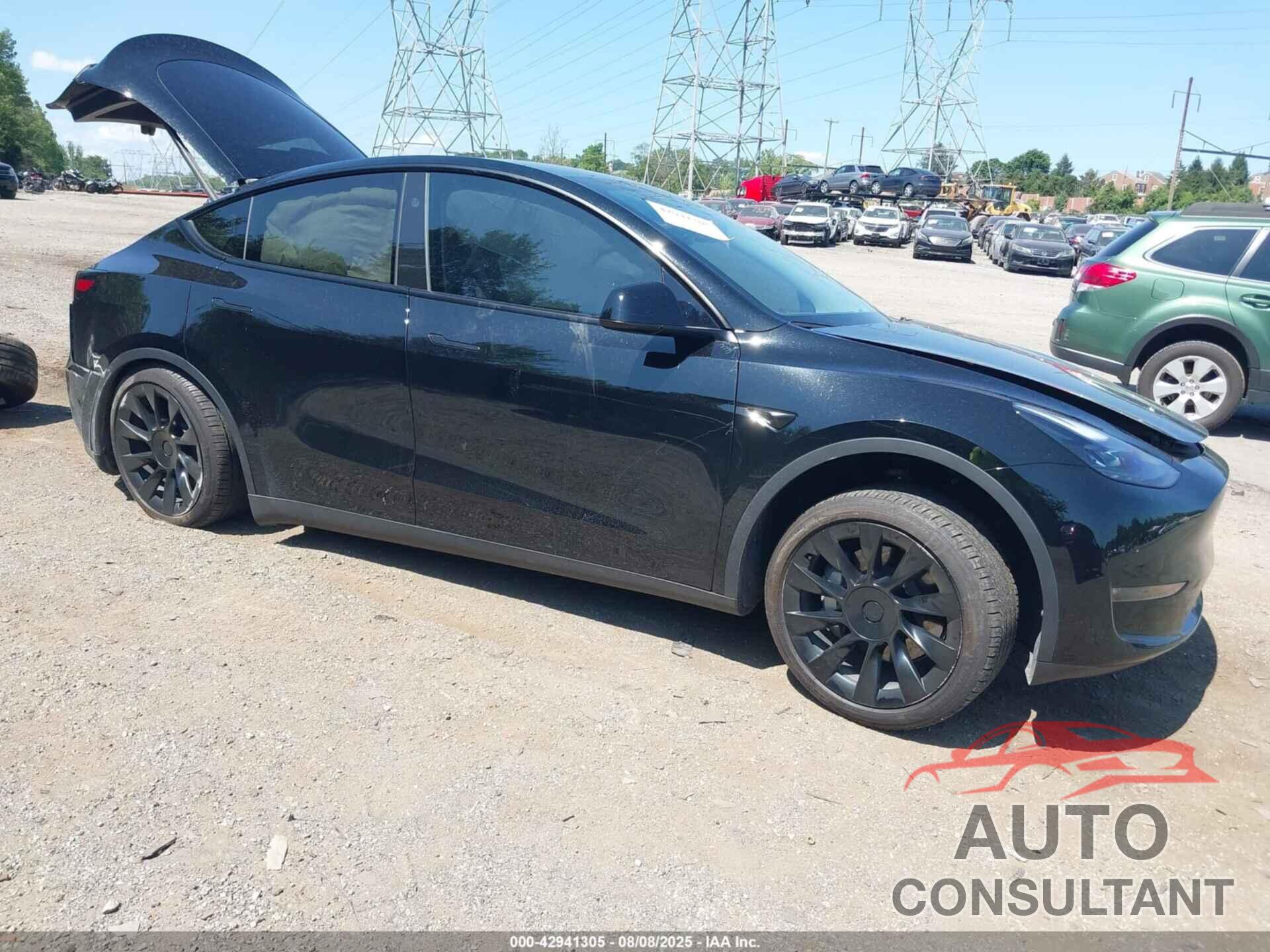 TESLA MODEL Y 2023 - 7SAYGDEE4PF838007