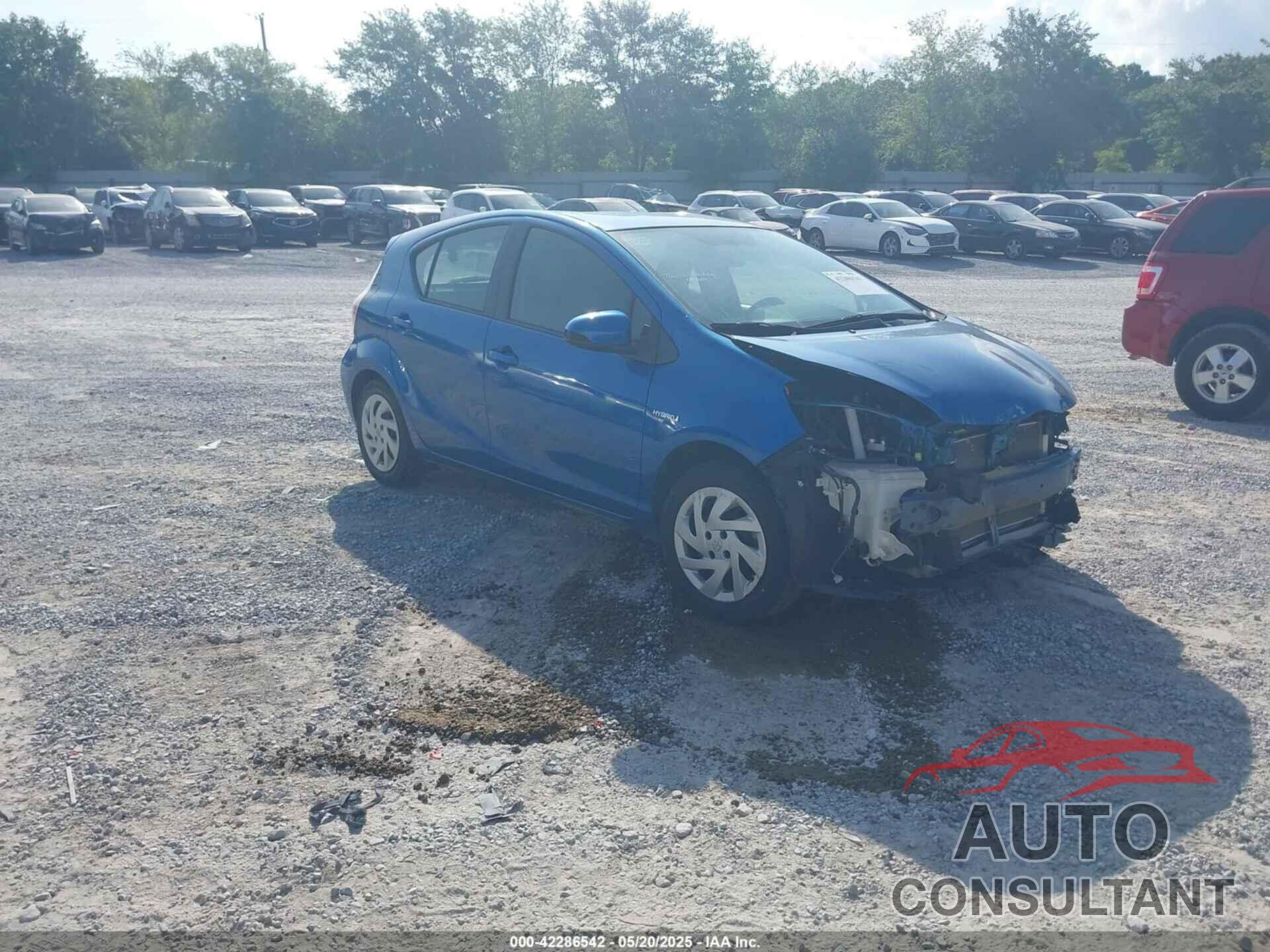 TOYOTA PRIUS C 2015 - JTDKDTB39F1582754