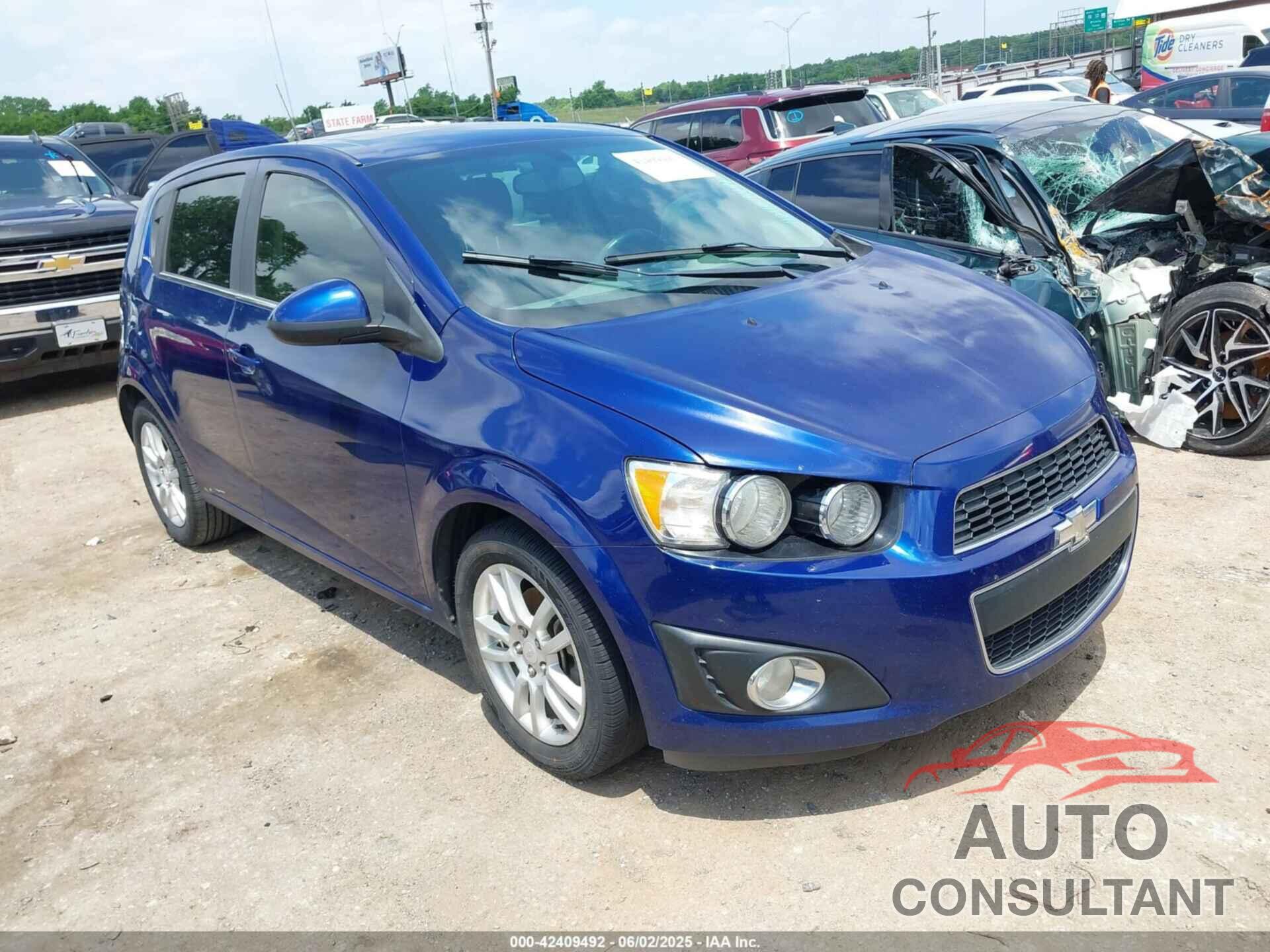 CHEVROLET SONIC 2014 - 1G1JD6SBXE4170952