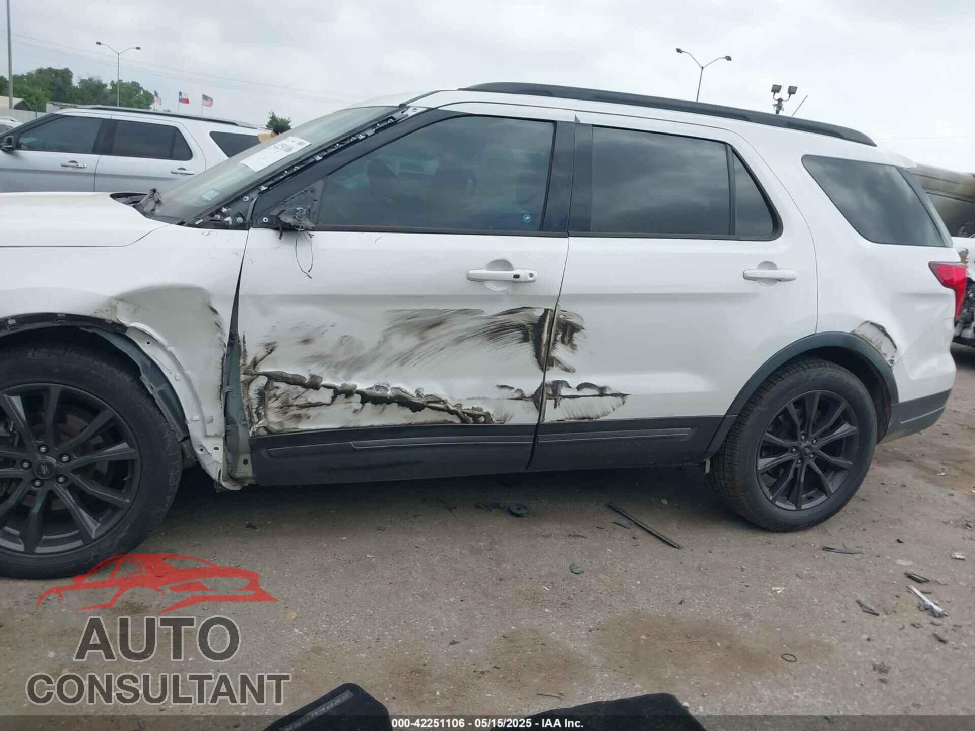 FORD EXPLORER 2018 - 1FM5K7D83JGB07458